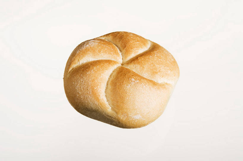 点心,面包,无人,横图,俯视,室内,特写,白天,白色背景,餐桌,桌子,阴影,反射,影子,食品,面点,食物,糕点,一个,摄影,影棚,单个,餐台,小圆面包,彩图,高角度拍摄,影棚拍摄,拍摄