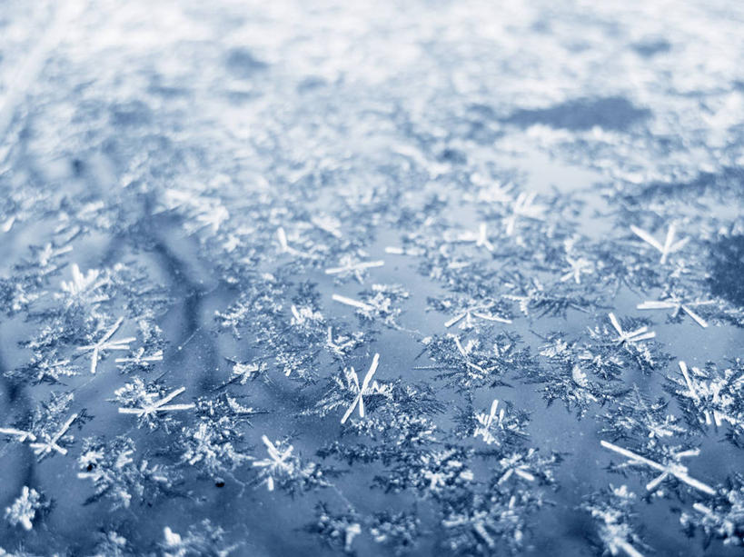 无人,横图,俯视,室内,特写,白天,许多,吊挂,悬挂,阴影,清澈,反射,影子,很多,挂,霜,寒冷,冰冷,严寒,冰凉,酷寒,凛冽,凛凛,极冷,清亮,彩图,高角度拍摄