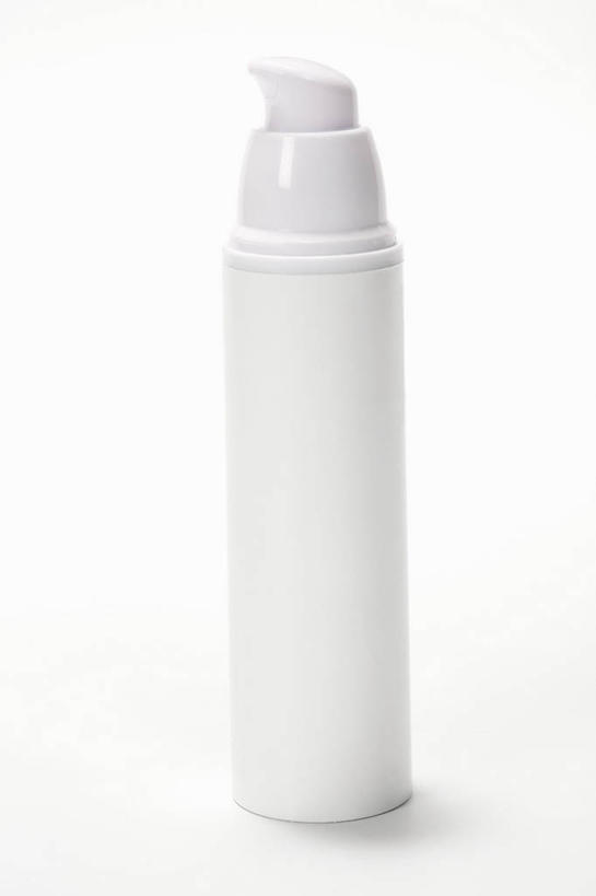 无人,竖图,室内,特写,白天,白色背景,正面,桌面,桌子,静物,阴影,反射,木制,影子,一个,白色,木制品,瓶子,塑料制品,塑料瓶,摄影,影棚,单个,喷雾瓶,彩图,影棚拍摄,拍摄,喷瓶