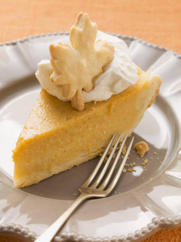 点心,无人,竖图,俯视,室内,特写,白天,桌面,桌子,南瓜,蔬菜,餐具,金属制品,一块,阴影,新鲜,反射,金属,木制,叉子,碟子,盘,影子,金瓜,料理,食品,冰激凌,面点,甜点,甜品,清凉,美食,番瓜,食物,糕点,一个,盘子,木制品,碟,甜食,冷饮,奶油,舒服,中式,冰淇淋,摄影,有机食品,绿色食品,影棚,单个,麦瓜,倭瓜,解暑,乳制品,解渴,雪糕,南瓜饼,餐叉,舒爽,冰糕,消暑,激凌,克林姆,淇淋,进餐用具,彩图,高角度拍摄,影棚拍摄,拍摄