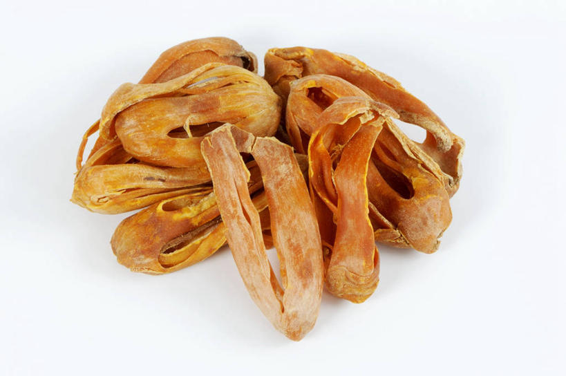 无人,横图,俯视,室内,特写,白天,白色背景,植物,餐桌,桌子,一堆,许多,阴影,堆叠,堆积,反射,影子,香料,草药,药草,很多,中药,摄影,影棚,餐台,堆,肉豆蔻,药材,中草药,肉蔻,肉果,玉果,中药材,本草,消食,彩图,高角度拍摄,影棚拍摄,拍摄