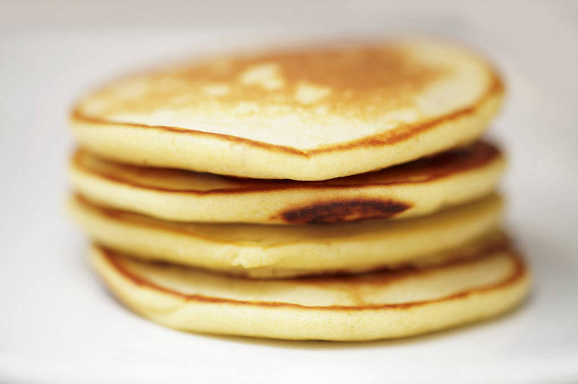 点心,煎饼,无人,横图,俯视,室内,特写,白天,餐桌,桌子,一堆,许多,阴影,堆叠,堆积,灰色背景,朦胧,模糊,反射,影子,食品,文化,小吃,食物,糕点,甜食,摄影,影棚,餐台,堆,薄煎饼,彩图,高角度拍摄,影棚拍摄,拍摄,班戟,薄烤饼