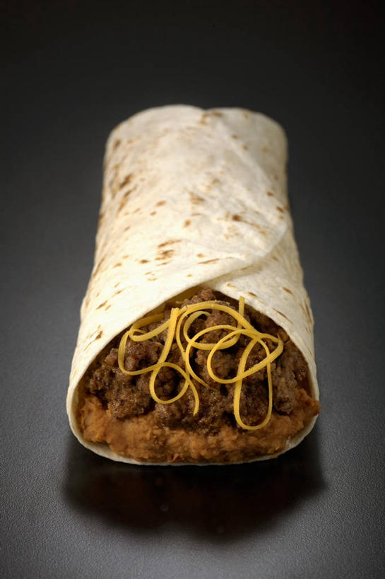 点心,无人,竖图,俯视,室内,特写,白天,烹饪,西餐,植物,桌面,桌子,豆,蔬菜,阴影,黑色背景,新鲜,反射,木制,影子,豆类,豆子,肉,牛肉,料理,食品,文化,饼,小吃,菜肴,美食,肉类,食物,糕点,木制品,快餐,甜食,西式,摄影,佳肴,有机食品,绿色食品,影棚,肉食,鸡肉卷,西式快餐,豆科,玉米饼,墨西哥鸡肉卷,彩图,高角度拍摄,影棚拍摄,拍摄