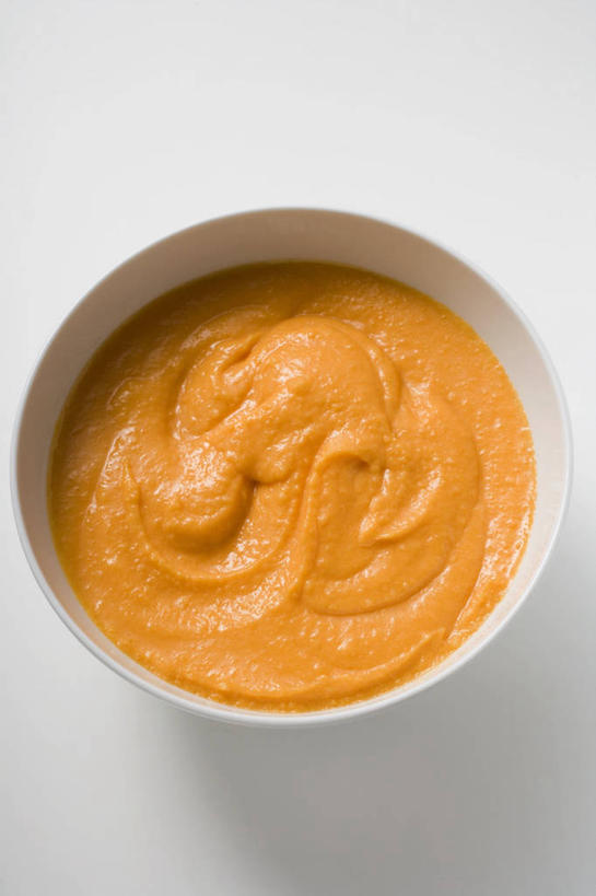 无人,竖图,俯视,室内,特写,白天,白色背景,桌面,桌子,红薯,蔬菜,阴影,新鲜,反射,木制,影子,陶瓷,食品,陶瓷制品,食物,一个,木制品,容器,碗,摄影,有机食品,绿色食品,影棚,单个,储藏,储存,山芋,甘薯,番薯,地瓜,彩图,高角度拍摄,影棚拍摄,拍摄,贮存