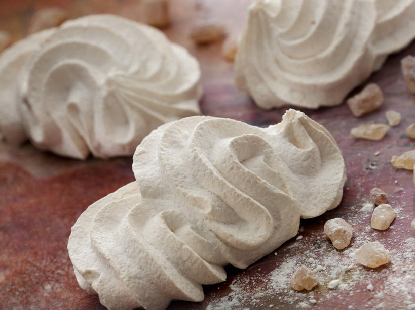 点心,无人,横图,俯视,室内,特写,白天,桌面,桌子,阴影,朦胧,模糊,反射,木制,影子,调料,食品,糖,甜点,甜品,调味品,调味料,食物,糕点,三个,木制品,甜食,奶油,摄影,影棚,乳制品,冰糖,激凌,克林姆,淇淋,彩图,高角度拍摄,影棚拍摄,拍摄