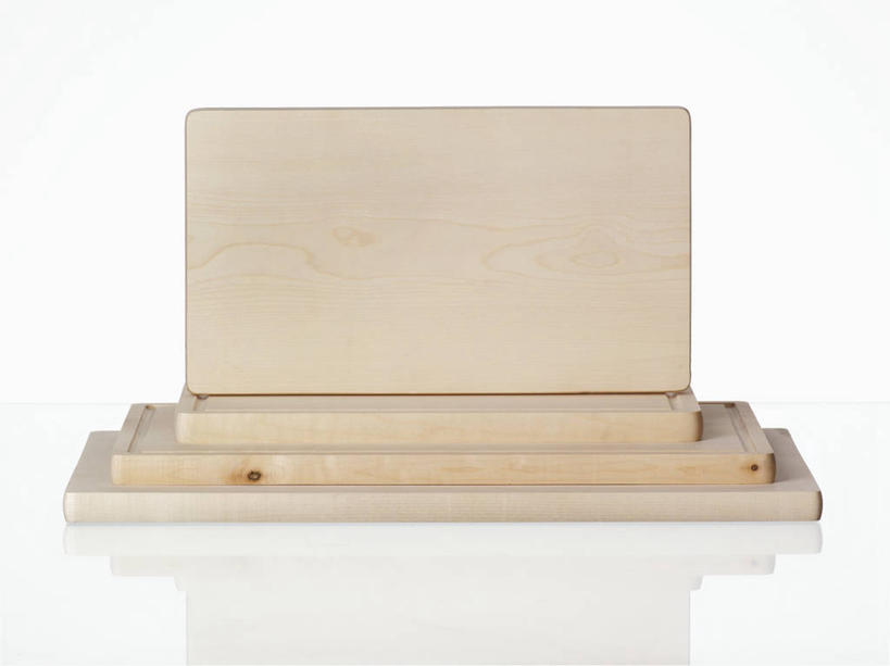 无人,横图,室内,特写,白天,白色背景,正面,餐桌,桌子,静物,一排,阴影,整齐,反射,影子,案板,砧板,排列,四个,摄影,影棚,餐台,堆,队列,彩图,影棚拍摄,拍摄