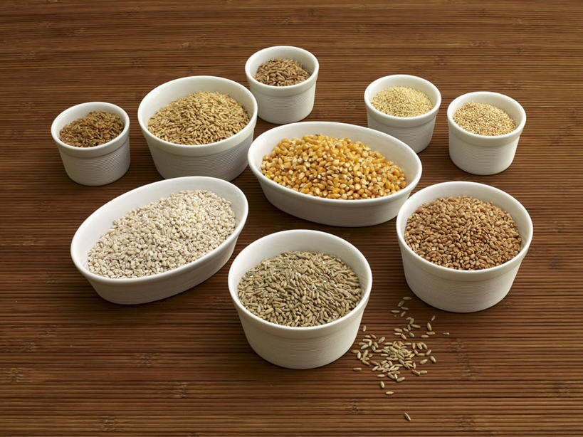 无人,横图,俯视,室内,特写,白天,玉米,桌面,桌子,一堆,许多,阴影,堆叠,堆积,反射,木制,棒子,粉末,影子,陶瓷,玉蜀黍,面粉,陶瓷制品,很多,粮食,木制品,容器,碗,粉,储藏,堆,农产品,苞米,储存,苞芦,原材料,玉米粉,苞谷,包谷,大蜀黍,番麦,薏米包,玉高粱,玉麦,珍珠米,粉状,彩图,高角度拍摄,玉米面,贮存