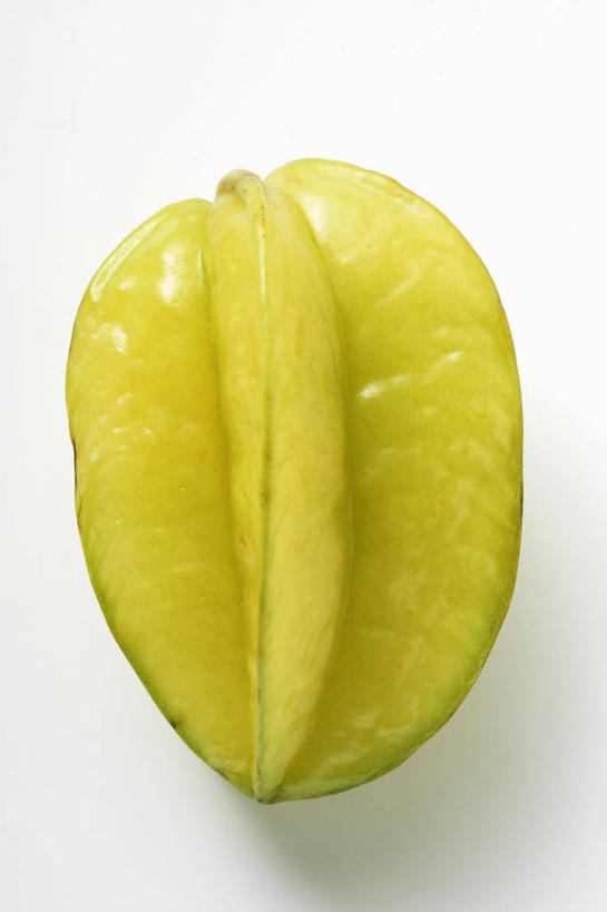 无人,竖图,俯视,室内,特写,白天,白色背景,餐桌,桌子,水果,阴影,新鲜,反射,影子,生食,食品,果实,食物,一个,绿色,杨桃,摄影,有机食品,绿色食品,影棚,单个,餐台,五敛子,三廉子,阳桃,洋桃,彩图,高角度拍摄,影棚拍摄,拍摄