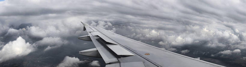 无人,横图,俯视,航拍,室外,特写,白天,飞机,乌云,云,阴天,云朵,交通,云彩,航空,天空,交通工具,天,运输,一架,客机,昏暗,阴沉,鸟瞰,载具,彩图,高角度拍摄