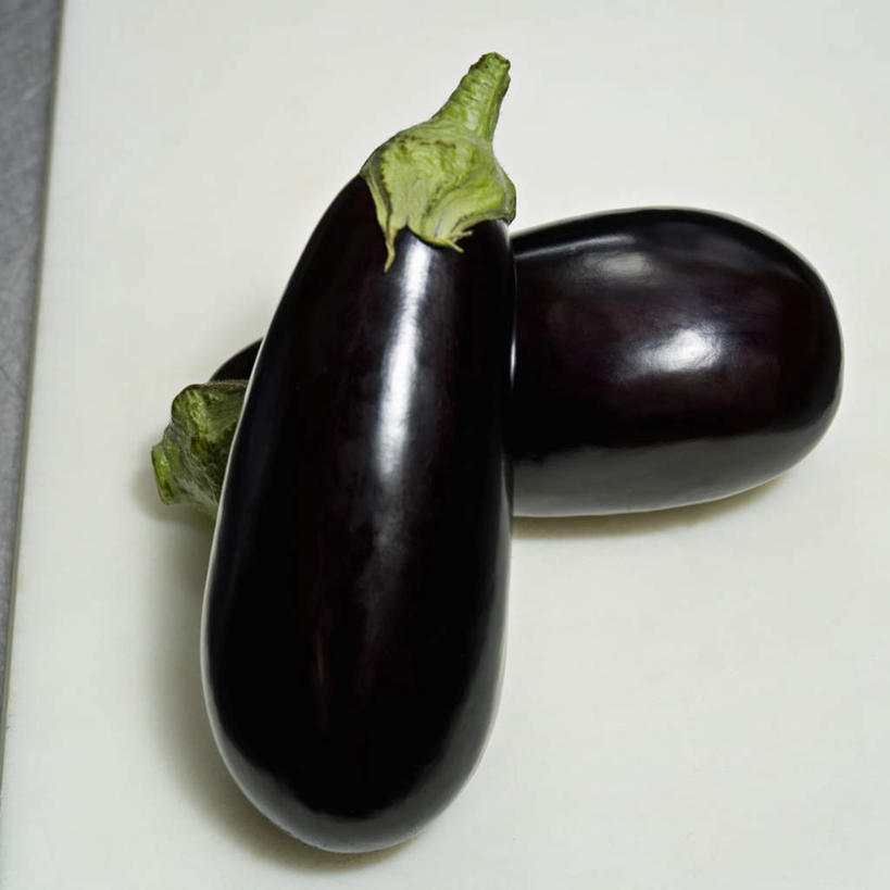 无人,方图,俯视,室内,特写,白天,桌面,桌子,茄子,蔬菜,新鲜,木制,食品,案板,砧板,食物,两个,木制品,摄影,有机食品,绿色食品,影棚,落苏,酪酥,昆仑瓜,矮瓜,彩图,高角度拍摄,影棚拍摄,拍摄