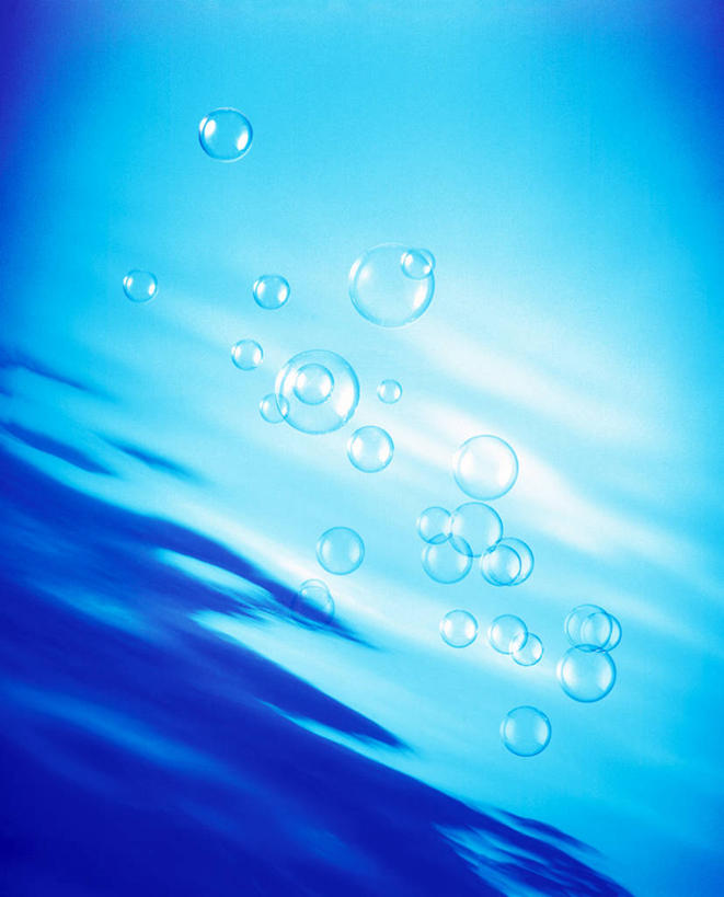 无人,竖图,室内,特写,白天,正面,水,透明,液体,水滴,蓝色,泡泡,理智,沉静,冷色,高深,冷淡,彩图