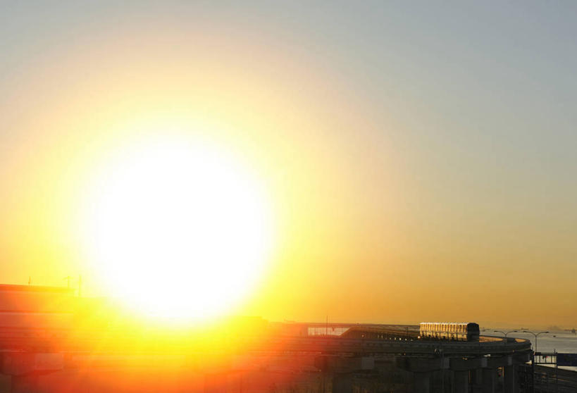 无人,机场,横图,室外,白天,正面,旅游,度假,日出,太阳,标志建筑,地标,飞机场,建筑,东京,日本,亚洲,朝霞,晨曦,黎明,娱乐,建设,天空,阳光,天,享受,休闲,旅游胜地,放松,东亚,本州,关东地方,本州岛,日本国,东京都,羽田机场,大田区,东京国际机场,东京羽田航空港,航空站,空港,朝阳,彩图,卯时,破晓,日始