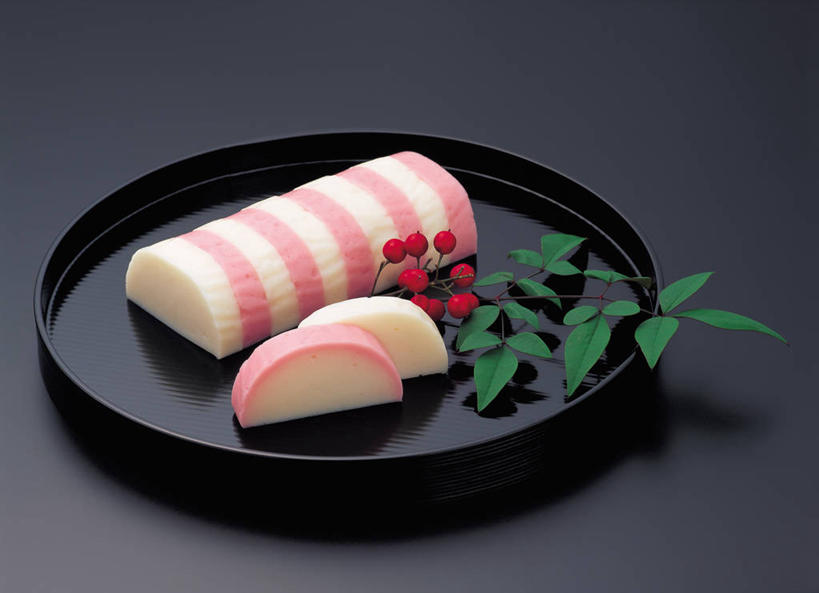 无人,横图,俯视,室内,特写,白天,烹饪,中餐,植物,浆果,餐具,叶子,切开,阴影,灰色背景,反射,碟子,盘,纹理,影子,肉,鱼肉,料理,食品,绿叶,菜肴,美食,肉类,食物,粉色,红色,绿色,白色,盘子,碟,切,中式,嫩叶,摄影,佳肴,影棚,剖面,肉食,切面,肌理,鱼糕,叶,叶片,叶脉,彩图,高角度拍摄,影棚拍摄,拍摄