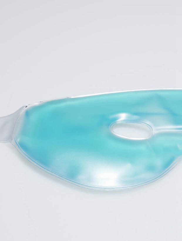 无人,竖图,俯视,室内,特写,白天,白色背景,静物,阴影,反射,影子,一个,绿色,眼罩,遮,遮掩,摄影,影棚,单个,掩盖,遮挡,遮盖,掩饰,彩图,高角度拍摄,影棚拍摄,拍摄,睡眠眼罩,遮光眼罩