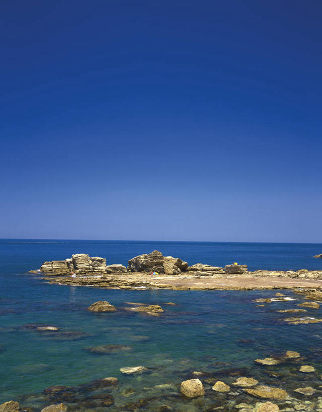 无人,竖图,室外,白天,正面,旅游,度假,海浪,海洋,礁石,石头,美景,日本,亚洲,阴影,光线,石子,影子,景观,浪花,水平线,辽阔,海平线,娱乐,蓝色,蓝天,天空,阳光,自然,海水,天,享受,休闲,广阔,景色,放松,晴朗,一望无际,自然风光,海景,东亚,本州,万里无云,本州岛,日本国,东北地方,山形,山形县,无边无际,一马平川,大海,风浪,海,海水的波动,礁,近岸浪,石块,岩石,涌浪,晴空,晴空万里,彩图,东田川郡,庄内町,水天相接,水天一线