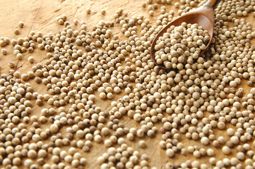 无人,横图,俯视,室内,特写,白天,餐桌,桌子,一堆,许多,阴影,堆叠,堆积,反射,木制,影子,勺子,调料,调味,香料,佐料,调味品,很多,调味料,一个,木制品,调羹,汤匙,单个,餐台,堆,白胡椒,配料,作料,胡椒,彩图,高角度拍摄