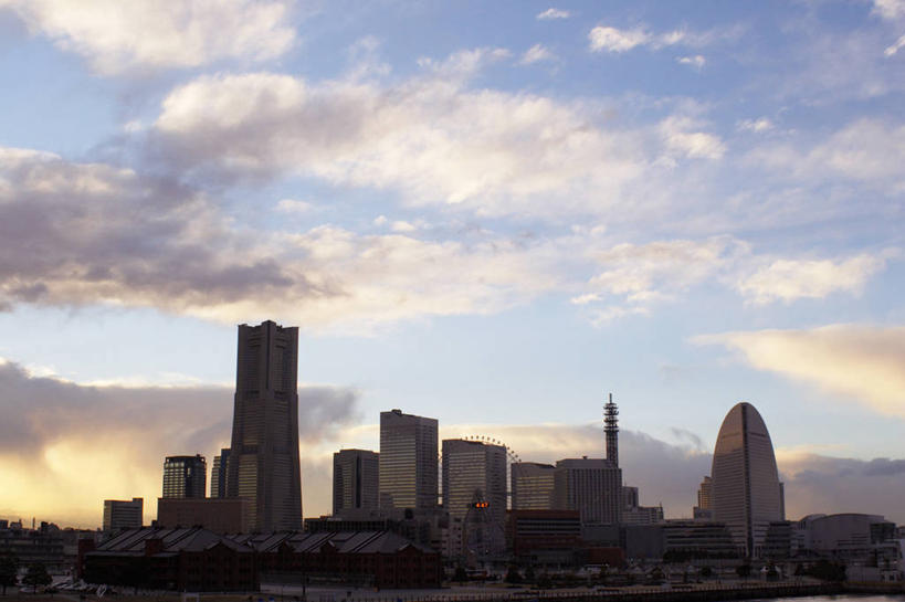 无人,家,高楼大厦,横图,全景,室外,白天,正面,度假,美景,日落,天际线,城市风光,城市,大厦,建筑,摩天大楼,神奈川,日本,亚洲,房屋,屋子,景观,晚霞,霞光,落日,公寓,横滨,横滨市,神奈川县,娱乐,建设,洋房,楼房,住宅,天空,黄昏,天,享受,休闲,景色,彩霞,放松,东亚,本州,首府,关东地方,本州岛,日本国,港未来21区,夕照,薄暮,夕阳,彩图,傍晚,房子,大楼,高层建筑,高楼,摩天楼,斜阳