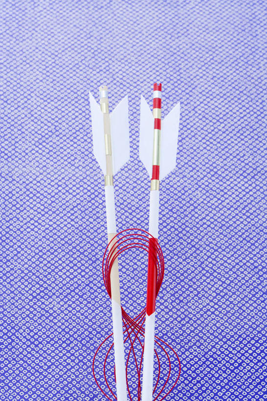 无人,竖图,室内,特写,白天,正面,静物,阴影,节日,艺术,反射,影子,手工艺品,艺术品,文化,箭,工艺品,祈祷,健康,许愿,摄影,宗教,信仰,影棚,纪念,祈求,高雅,自信心,品位,花纸绳,日本水引,日本水引绣,水引绣,平安,彩图,影棚拍摄,拍摄,箭羽