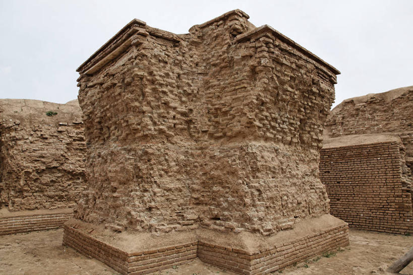 无人,横图,室外,白天,正面,旅游,度假,石头,名胜古迹,标志建筑,地标,建筑,阿塞拜疆,亚洲,遗迹,石子,古迹,文物,娱乐,建设,古建筑,废墟,蓝色,蓝天,天空,天,享受,休闲,旅游胜地,放松,晴朗,西亚,古文明,万里无云,阿塞拜疆共和国,石块,岩石,晴空,晴空万里,彩图