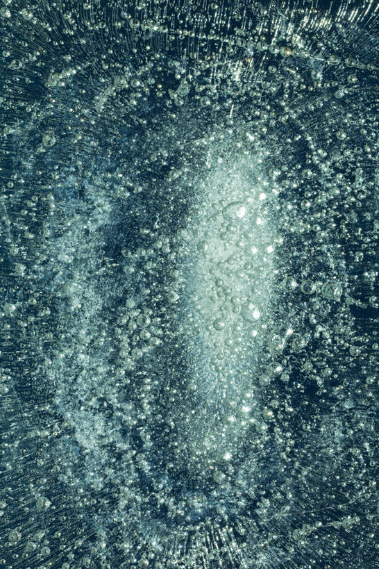 无人,竖图,室外,特写,白天,正面,水,液体,冰,水滴,冰块,冷冻,寒冷,冷藏,冰冷,保鲜,彩图