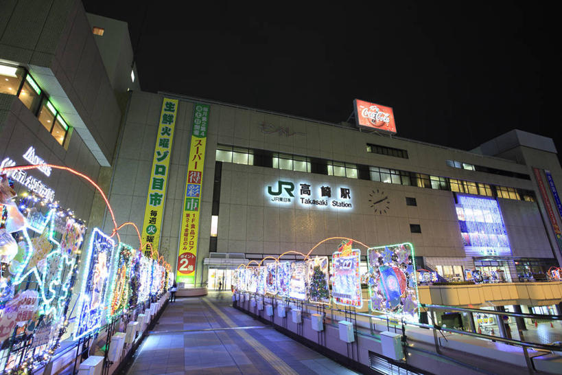 无人,商店,栏杆,横图,彩色,室外,夜晚,仰视,购物,度假,消费,美景,城市风光,超市,城市,道路,路,霓虹灯,商场,日本,亚洲,阴影,光线,日文,标志,文字,影子,字符,景观,围栏,小路,灯光,七彩,交通,娱乐,光源,标识,护栏,霓虹,灯,享受,休闲,景色,放松,金融,百货,照明设备,选购,贸易,百货公司,东亚,本州,关东地方,本州岛,日本国,群马,群马县,氖灯,日语,血拼,高崎市,彩图,低角度拍摄,购物商场,购物中心,商业中心,高崎