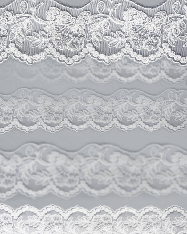 无人,竖图,室内,特写,白天,正面,静物,纺织品,花纹,灰色背景,装饰,布,蕾丝,织物,摄影,影棚,华丽,修饰,布匹,点缀,衬托,美观,雅致,雅观,彩图,影棚拍摄,拍摄,镂空织物