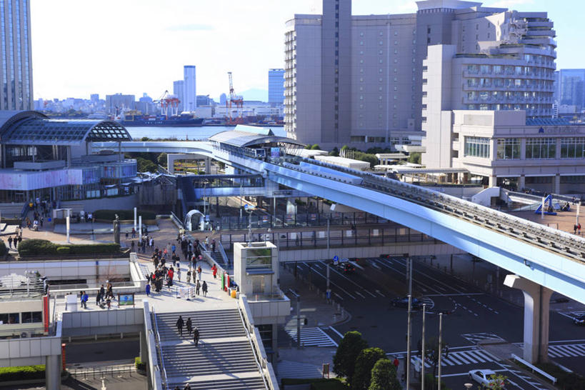 东方人,高楼大厦,走,横图,俯视,室外,白天,度假,美景,城市风光,城市,大厦,建筑,路,摩天大楼,铁路,火车,车站,东京,日本,亚洲,行人,阴影,服装,光线,影子,景观,轨道,站台,交通,铁轨,百合海鸥号,许多人,休闲装,黄种人,娱乐,月台,路人,车,衣服,天空,阳光,交通工具,天,一群人,享受,休闲,休闲服,景色,放松,运输,服饰,御台场,载具,东亚,本州,关东地方,本州岛,日本国,东京都,县厅,港区,东京市,东京港,台场,过客,男人,男性,年轻男性,年轻女性,女人,女性,亚洲人,步行,散步,走路,彩图,高角度拍摄,全身,大楼,高层建筑,高楼,摩天楼,百合鸥号,临海线