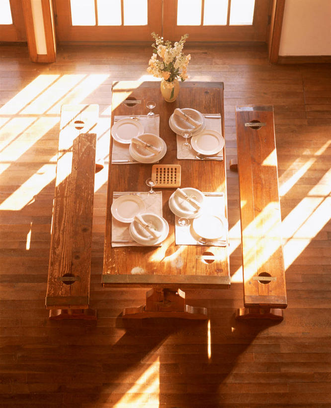 无人,家,竖图,俯视,室内,白天,烹饪,别墅,餐桌,厨房,窗户,地板,家具,落地窗,装修,桌子,建筑,餐具,花瓶,欧式,阴影,装饰,盛开,反射,木制,板凳,碟子,盘,影子,陶瓷,凳子,饭厅,房屋,墙,屋子,公寓,日本料理,料理,食品,陶瓷制品,地面,豪华,花蕾,建设,现代,装潢,菜肴,美食,洋房,楼房,木地板,玻璃窗,墙壁,墙面,住宅,花,花瓣,花朵,鲜花,食物,一个,白色,盘子,木制品,瓶子,碟,室内装潢,日式料理,花苞,花蕊,四个,日式,佳肴,单个,餐台,样板房,明亮,舒适,家居装潢,房屋设计,地中海风格,古典风格,简约风格,室内设计,宽敞,样板房装潢,设计,彩图,高角度拍摄,房子,灶间