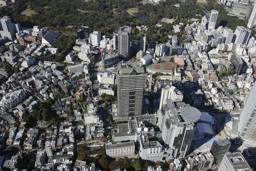 无人,家,高楼大厦,横图,俯视,航拍,室外,白天,度假,美景,树林,植物,城市风光,城市,大厦,建筑,摩天大楼,东京,日本,亚洲,阴影,光线,影子,房屋,屋子,景观,公寓,建筑群,娱乐,建设,洋房,楼房,住宅,树,树木,绿色,阳光,自然,享受,休闲,景色,放松,生长,成长,鸟瞰,东亚,本州,关东地方,本州岛,日本国,东京都,赤坂,彩图,高角度拍摄,房子,大楼,高层建筑,高楼,摩天楼