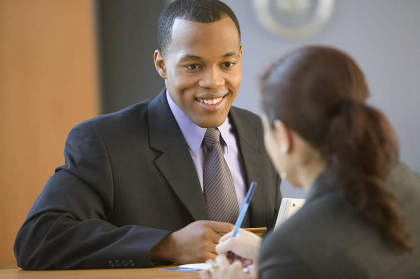 西方人,背部,两个人,伙伴,朋友,商务男性,站,握手,横图,室内,特写,白天,正面,衬衫,西装,友谊,合作,团队,显示器,门,桌面,桌子,欧洲,欧洲人,握,套装,朦胧,模糊,装饰,笔,墙,领带,拿,拿着,墙壁,柜台,钟表,记录,站着,战略,搭,搭着,液晶显示器,商务装,登记,工薪阶层,输出设备,联合,合谋,配合,协作,男人,男性,年轻男性,年轻女性,女人,女性,白种人,白领,上班族,手握手,半身,彩图,衬衣