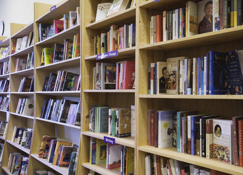 无人,图书馆,横图,室内,白天,正面,书籍,一排,许多,阴影,整齐,反射,影子,排列,书柜,书橱,队列,浏览室,书,图书,彩图,书库,图书库,阅览室