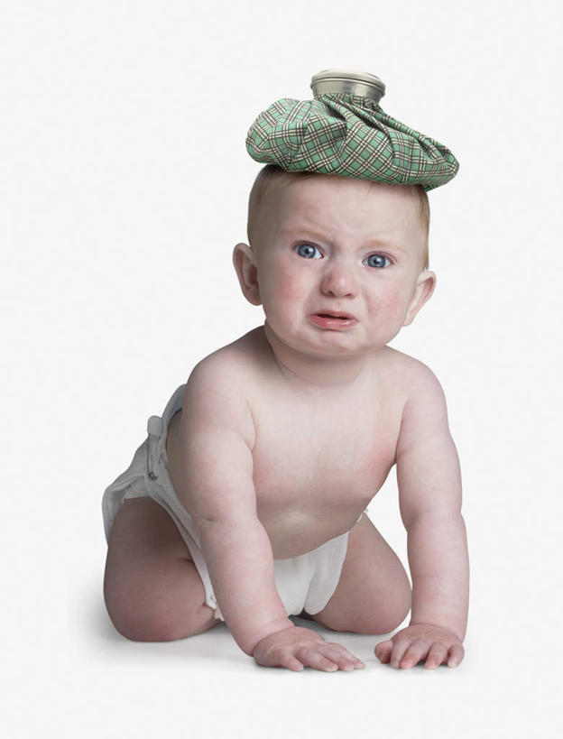 西方人,婴儿,儿童,一个人,跪,哭,竖图,室内,白天,白色背景,正面,纯洁,欧洲,欧洲人,仅一个人,注视,冷冻,裸露,尿布,纸尿裤,尿不湿,小孩,观察,看,爬,可爱,眼泪,摄影,活泼,影棚,观看,察看,卫生,冰袋,泪水,纸尿布,关注,宝宝,裸,介质,纯真,烂漫,无邪,纸尿片,方便,新颖,伶俐,天真,白种人,孩子,跪着,彩图,全身,影棚拍摄,哭泣,哭啼,拍摄