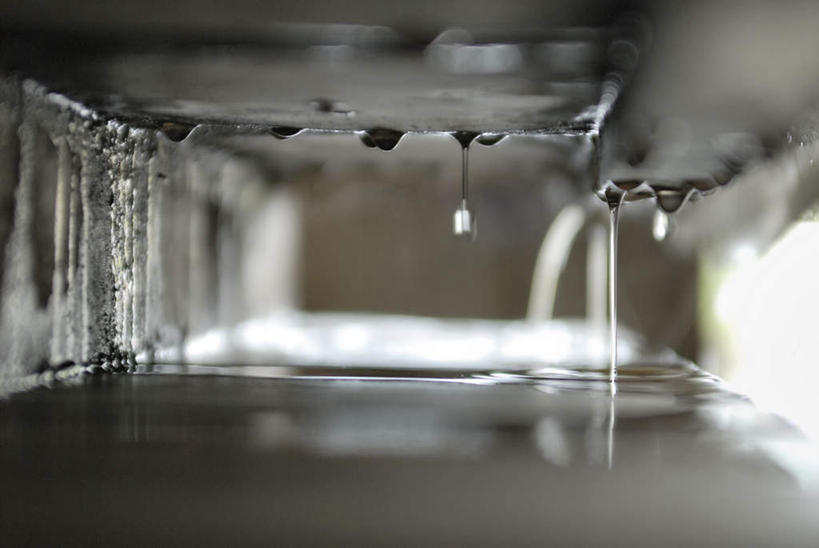 无人,横图,室内,特写,白天,正面,机器,水,飞溅,朦胧,模糊,溅,液体,水滴,水珠,机械,喷洒,下降,降落,降低,下跌,下落,彩图