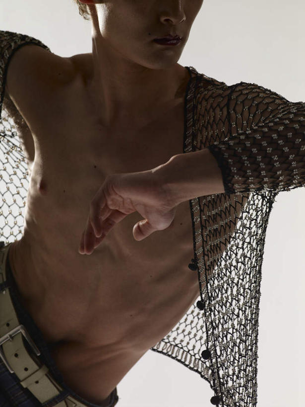 东方人,一个人,跳舞者,伸展双臂,竖图,室内,白天,正面,跳舞,亚洲,仅一个男性,仅一个人,伸展,灰色背景,裤子,牛仔裤,黄种人,腰带,裸露,仅一个年轻男性,舒展,摄影,影棚,皮带,裸,舞姿,配饰,裤带,男人,男性,年轻男性,亚洲人,舞蹈家,舞蹈演员,舞者,敞开双臂,伸开双臂,展开双肩,张开手臂,张开双臂,半身,彩图,影棚拍摄,拍摄,舞蹈