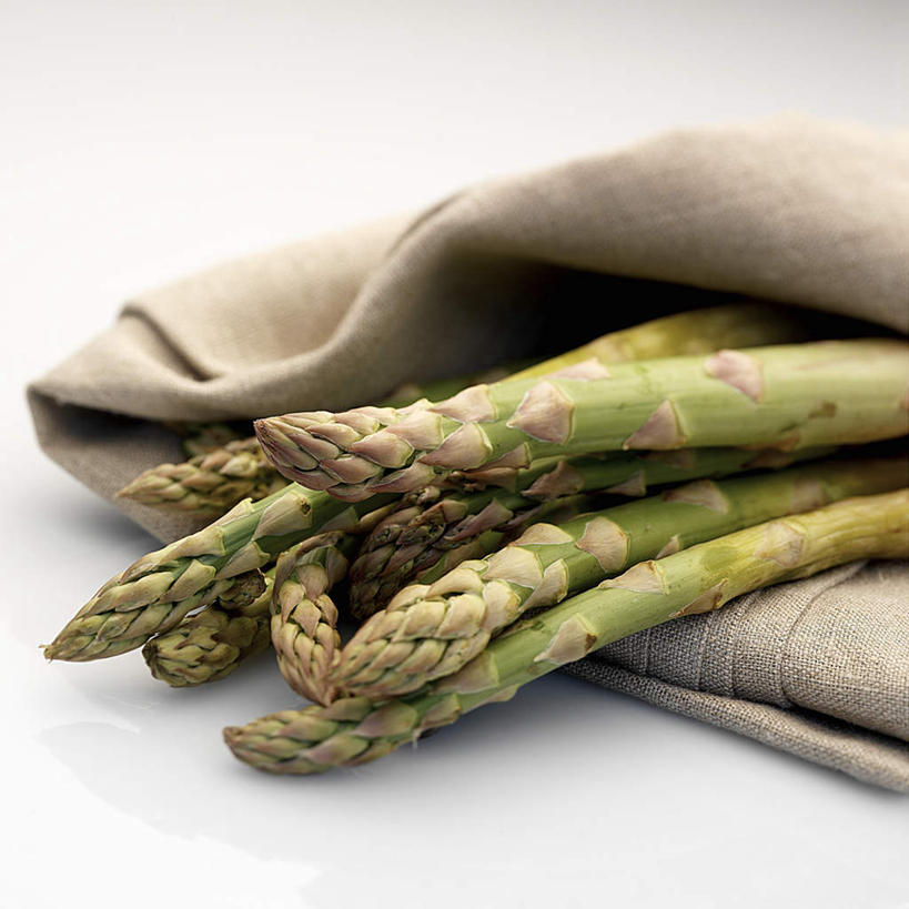 无人,方图,俯视,室内,特写,白天,白色背景,餐桌,桌子,芦笋,蔬菜,袋子,许多,阴影,新鲜,反射,影子,食品,很多,麻袋,食物,一个,绿色,容器,摄影,有机食品,绿色食品,影棚,单个,餐台,储藏,储存,猪尾巴,药鸡豆子,石刁柏,蚂蚁杆,龙须菜,狼尾巴根,彩图,高角度拍摄,影棚拍摄,拍摄,贮存