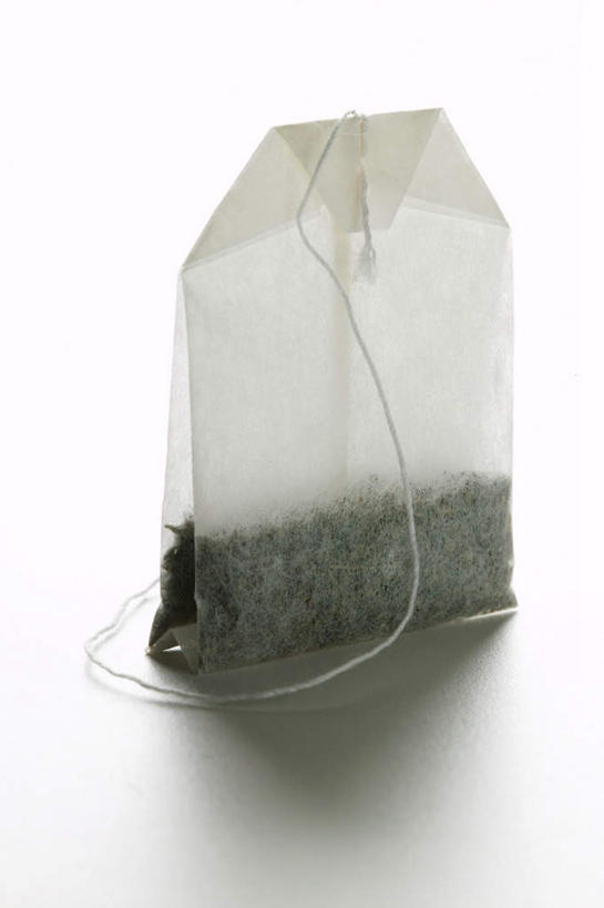 无人,竖图,室内,特写,白天,白色背景,正面,幸福,茶,阴影,反射,影子,红茶,茶叶,娱乐,茶包,享受,休闲,温馨,放松,乐趣,摄影,影棚,提神,舒适,袋泡茶,醒脑,彩图,影棚拍摄,拍摄