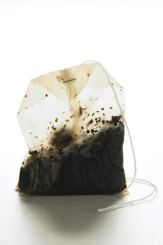 无人,竖图,室内,特写,白天,白色背景,正面,幸福,茶,阴影,反射,影子,红茶,茶叶,娱乐,茶包,享受,休闲,温馨,放松,乐趣,摄影,影棚,提神,舒适,袋泡茶,醒脑,彩图,影棚拍摄,拍摄