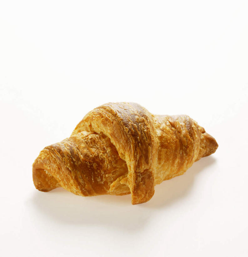 点心,面包,无人,竖图,俯视,室内,特写,白天,餐桌,桌面,桌子,一块,阴影,反射,影子,食品,面点,羊角面包,食物,糕点,牛角面包,摄影,影棚,餐台,彩图,高角度拍摄,影棚拍摄,拍摄