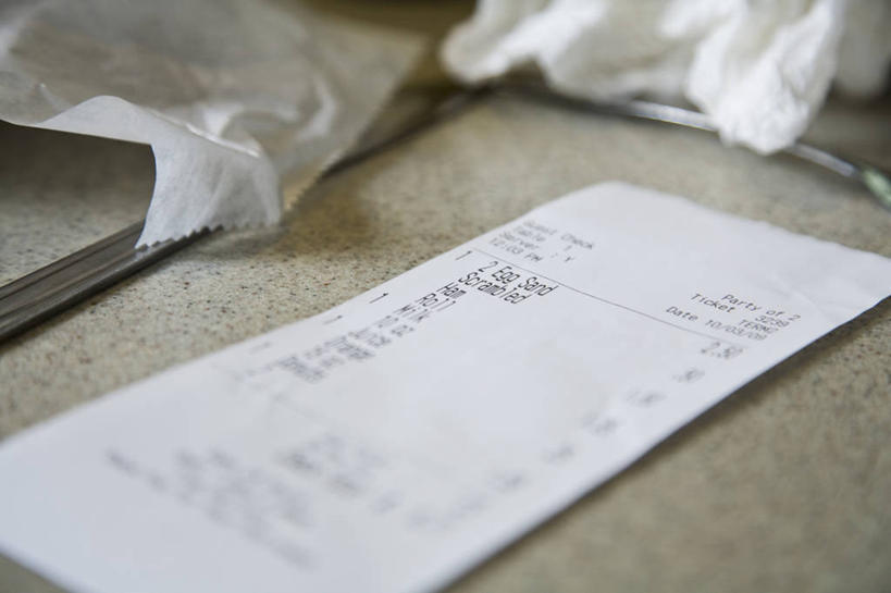 无人,横图,俯视,室内,特写,白天,静物,餐具,一张,阴影,反射,叉子,影子,收银条,发票,餐叉,购物收据,购物小票,进餐用具,彩图,高角度拍摄,收据