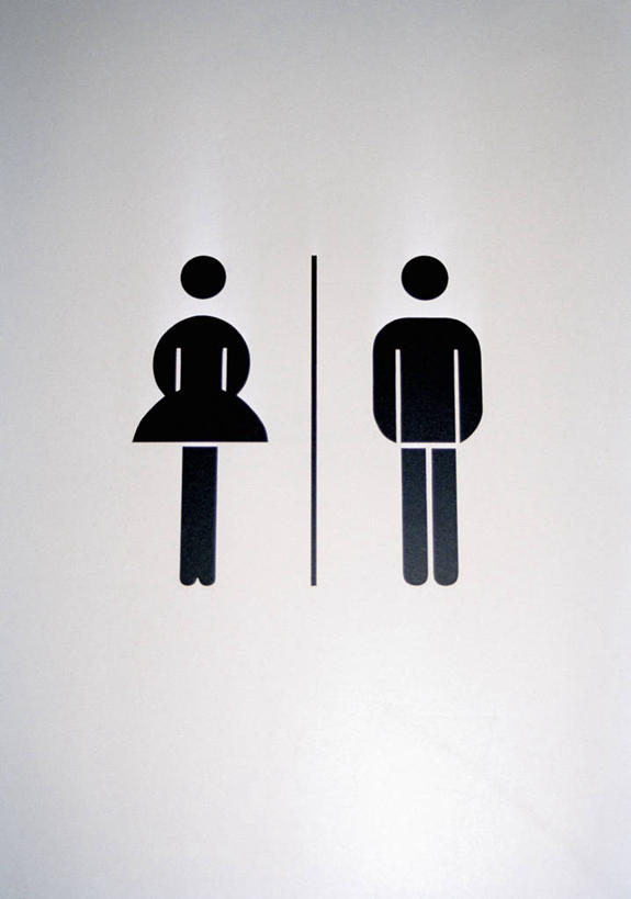 无人,两个人,站,竖图,室内,特写,白天,正面,卫生间,洗手间,指示牌,静物,标志,文字,标识,站着,公厕,公共厕所,男人,男性,年轻男性,年轻女性,女人,女性,厕所,站立,彩图,全身