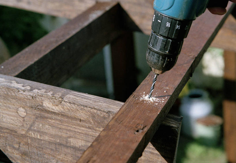 无人,栏杆,横图,俯视,室外,特写,白天,阴影,朦胧,模糊,光线,木制,木材,影子,围栏,护栏,木柴,一个,阳光,木制品,木料,单个,冲击钻,电钻,电动工具,彩图,高角度拍摄