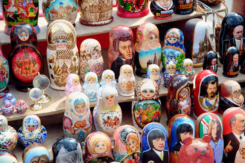 无人,横图,俯视,室内,特写,白天,爱情,游戏,玩具,一排,许多,阴影,朦胧,模糊,艺术,整齐,光线,木制,影子,玩,文化,娱乐,排列,木制品,休闲,益智,活动,空心,队列,发泄,消遣,智力,亲情,套娃,俄罗斯套娃,宣泄,思念,玩耍,嬉戏,彩图,高角度拍摄,俄罗斯文化