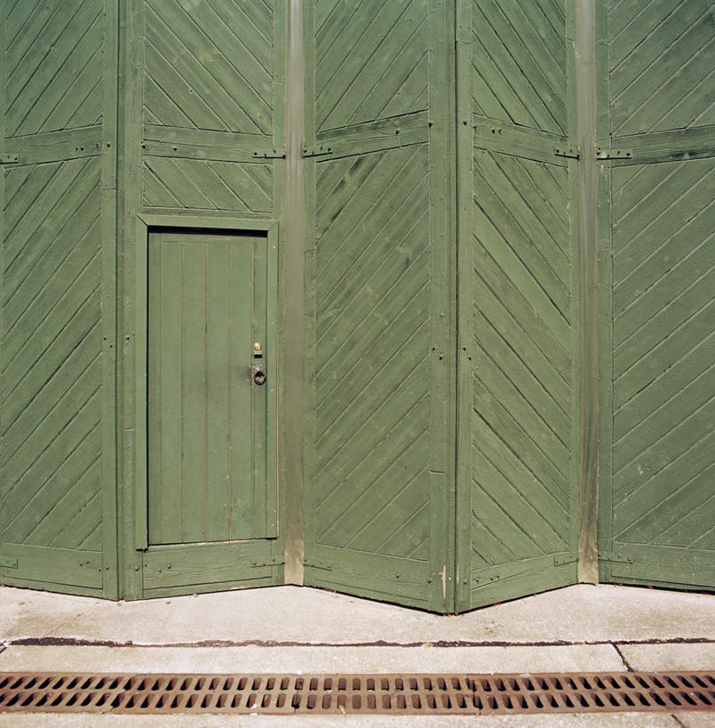 无人,竖图,室外,特写,白天,正面,度假,美景,门,城市风光,城市,拉门,阴影,光线,纹路,纹理,影子,景观,娱乐,移门,绿色,阳光,享受,休闲,景色,放松,肌理,障子,纸门,拉窗,纸拉窗,纸拉门,彩图