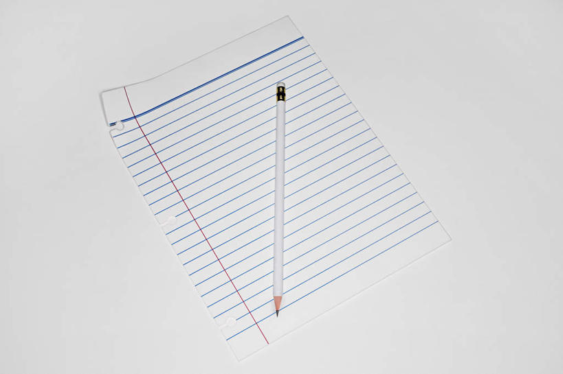 无人,横图,俯视,室内,特写,白天,桌面,桌子,静物,阴影,灰色背景,光线,木制,笔,材料,档案,文件,影子,纸,办公用品,文具,木制品,铅笔,手稿,学习用品,资料,摄影,影棚,办公设备,文具用品,证明,文档,文化工具,彩图,高角度拍摄,影棚拍摄,拍摄