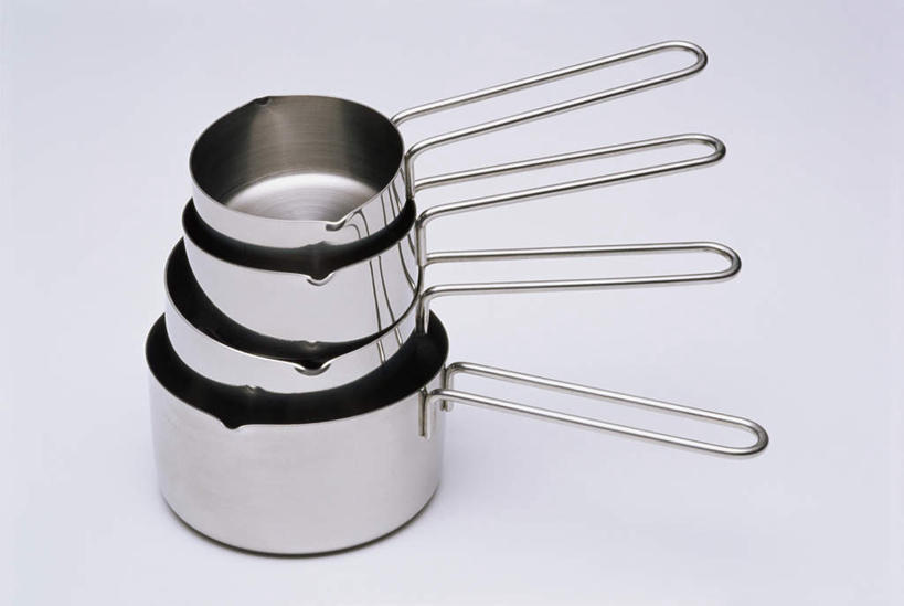 无人,横图,室内,特写,白天,白色背景,正面,烹饪,静物,厨具,金属制品,一堆,堆叠,堆积,金属,锅子,锅,四个,摄影,影棚,锅具,堆,烹饪用具,烹调用具,烹调,彩图,影棚拍摄,拍摄