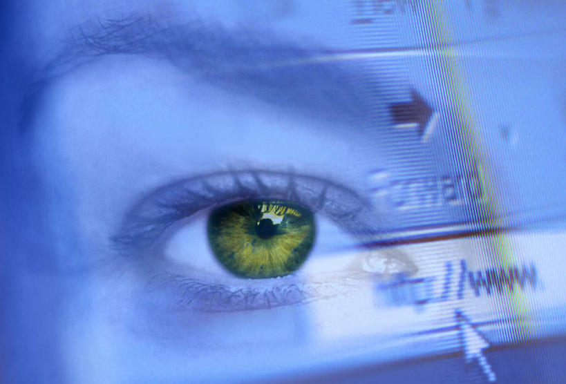 西方人,眼睛,眉毛,睫毛,一个人,无人,横图,室内,特写,白天,正面,显示器,互联网,数码,科技,欧洲,欧洲人,瞳孔,仅一个女性,仅一个人,阴影,因特网,网络,网址,信息,英文,标志,屏幕,文字,域名,字符,字母,高光,几何,计算机图形,合成,注视,方向,标识,显示屏,箭头,绿色,观察,看,仅一个中年女性,眼部,通信,创意,观看,英文字母,电脑合成图,数码合成图,察看,指向,科幻,关注,监督,地址,监视,输出设备,写实,具体,具象,簇,看管,女人,女性,中年女性,白种人,睫,眉,眼,眼睫毛,眼眉,半身,彩图,眼眉毛