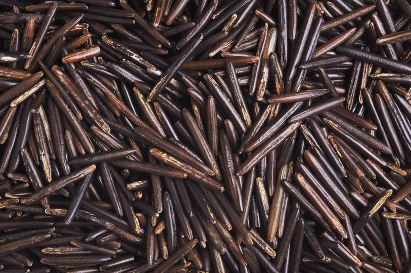 无人,横图,俯视,室内,特写,白天,农作物,桌面,桌子,一堆,许多,堆叠,堆积,木制,谷物,很多,黑色,木制品,稻谷,稻子,摄影,影棚,堆,彩图,高角度拍摄,影棚拍摄,拍摄