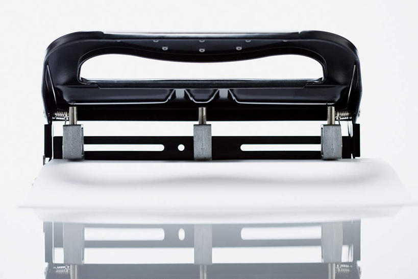 无人,横图,室内,特写,白天,白色背景,正面,静物,连接,组合,材料,档案,文件,办公用品,订书机,一个,白色,黑色,资料,摄影,影棚,单个,链接,一份,装订,拼接,杠杆,拼凑,文档,订书器,拼合,凑集,聚合,撮合,链结,缝合,彩图,影棚拍摄,拍摄