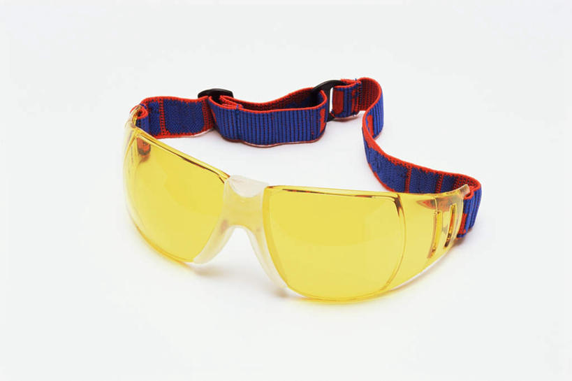 无人,横图,俯视,室内,特写,白天,白色背景,锻炼,安全,运动,静物,一副,阴影,反射,眼镜,影子,防护,运动器械,黄色,健身器械,摄影,影棚,护目镜,保护,保险,健身器材,保全,周全,安稳,安定,安全防护眼镜,平安,体育,彩图,高角度拍摄,影棚拍摄,健身,拍摄,防护眼镜,运动器材