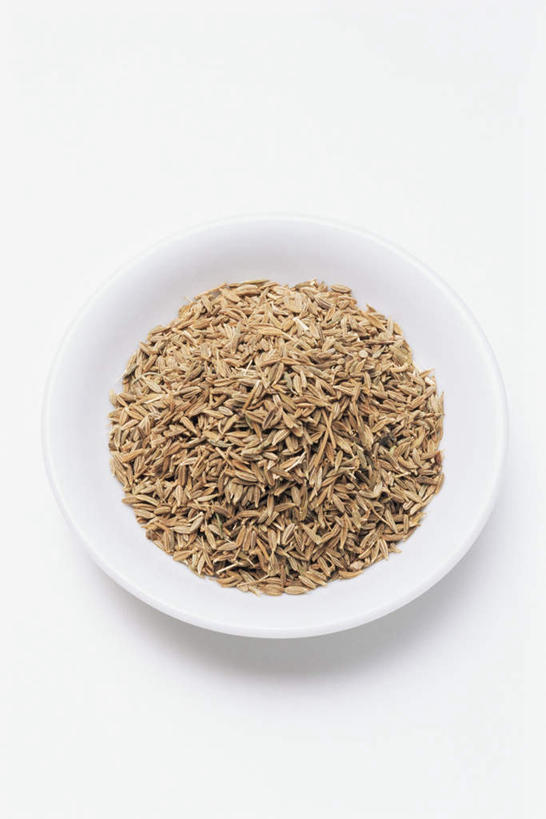 无人,竖图,俯视,室内,特写,白天,白色背景,餐具,一堆,许多,阴影,堆叠,堆积,反射,碟子,盘,影子,调味,香料,佐料,一个,盘子,碟,摄影,影棚,单个,堆,枯茗,孜然,安息茴香,作料,彩图,高角度拍摄,影棚拍摄,拍摄